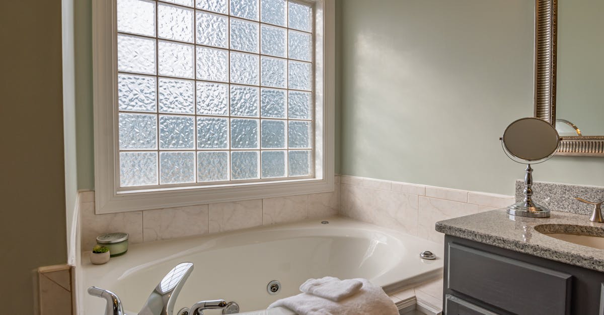 White Ceramic Bathtub Near White Ceramic Bathtub